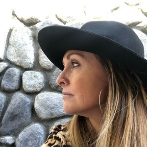 Meet your Posher, Suzie